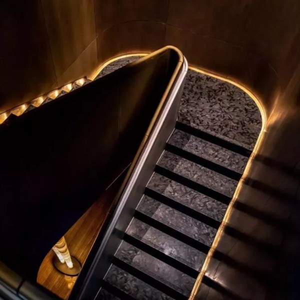 高压防水水蜜桃无码视频在线观看灯带的妙用